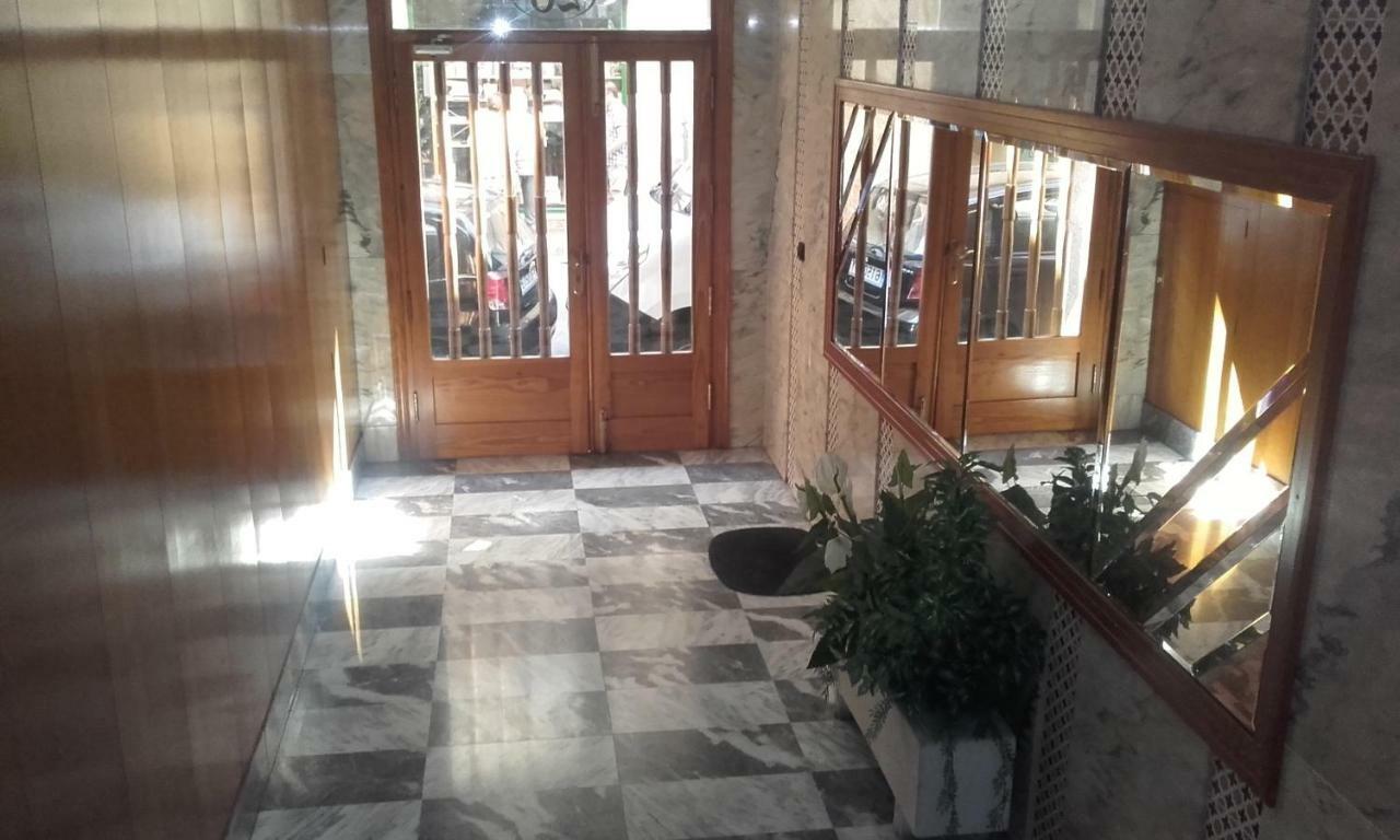 D'Paso Apartment Elda Luaran gambar