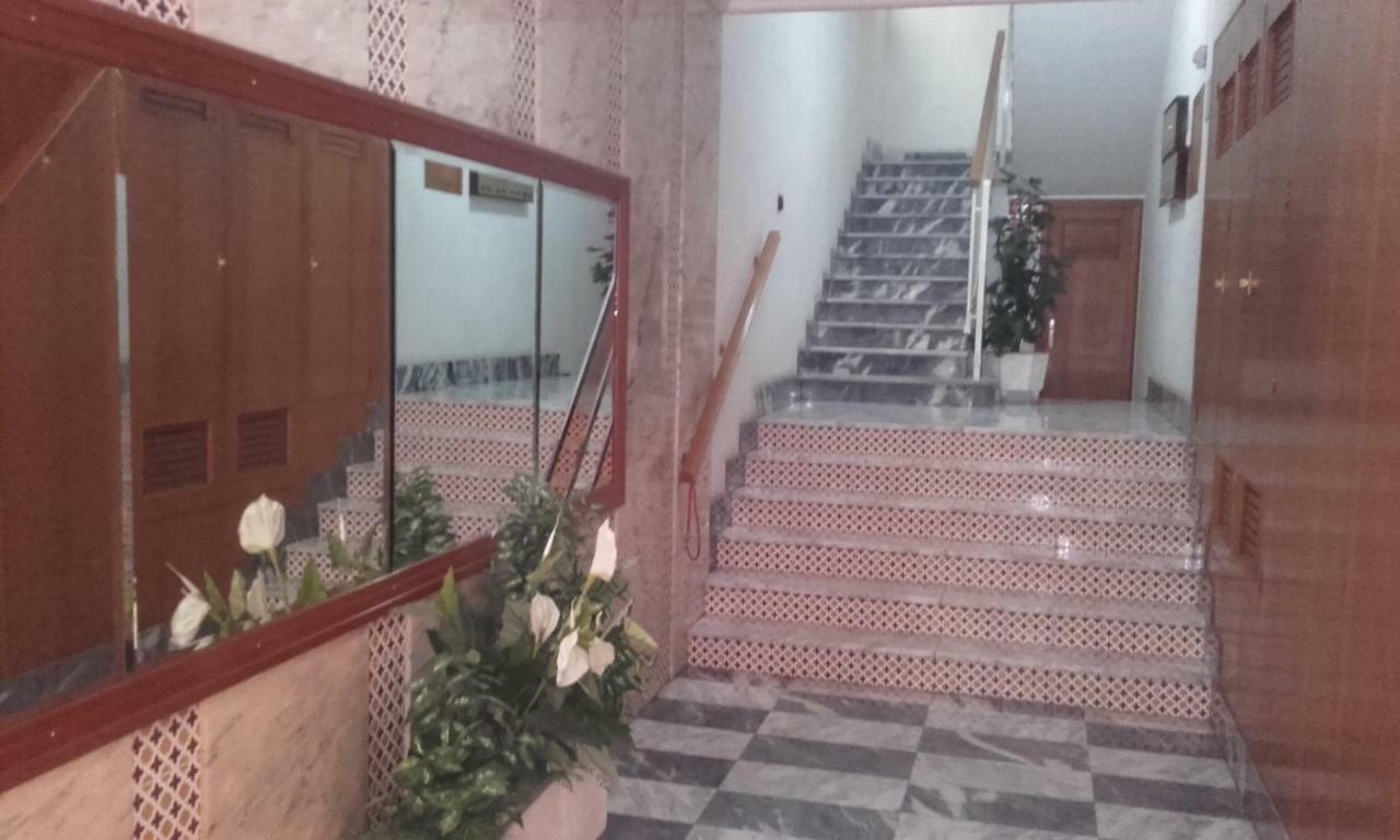D'Paso Apartment Elda Luaran gambar